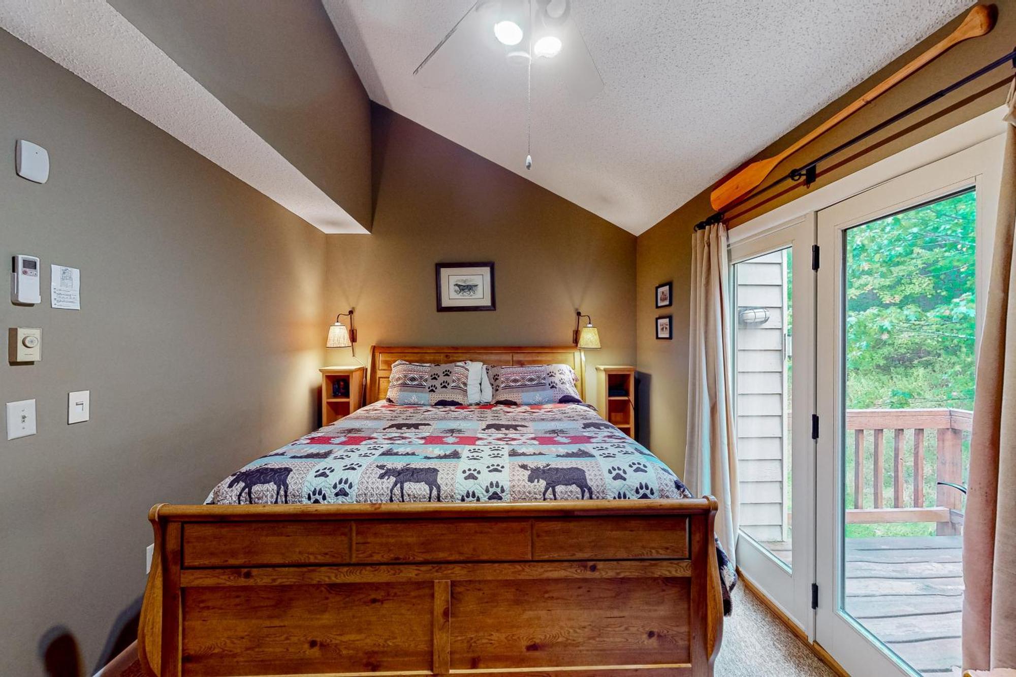 Leinemann Ski Haus McHenry Room photo
